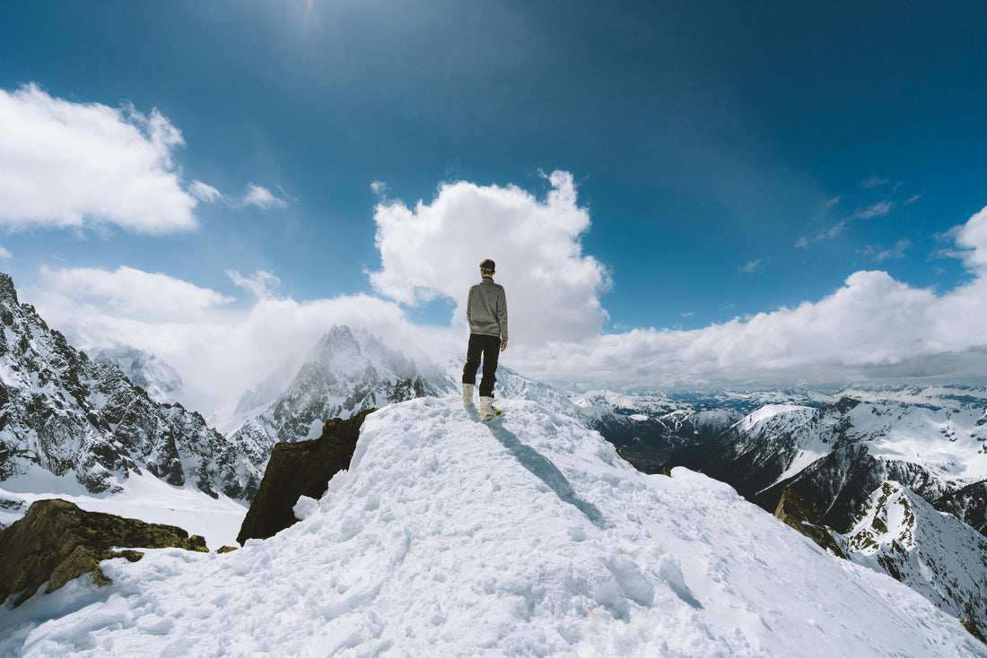 Comment randonner par temps froid : guide complet pour rester au chaud et en sécurité !